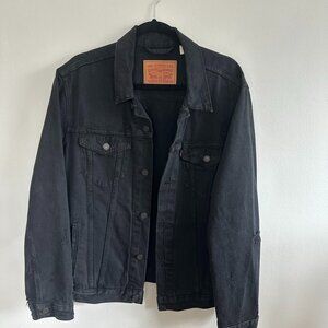 Levi's Distressed Vintage Fit Trucker Jacket | Black | Men's L